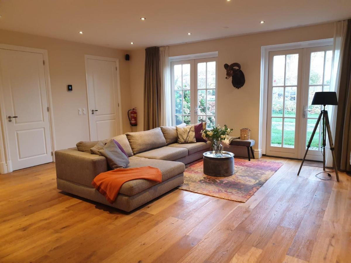 B&B Het Koetshuis Hazerswoude-Dorp Екстериор снимка